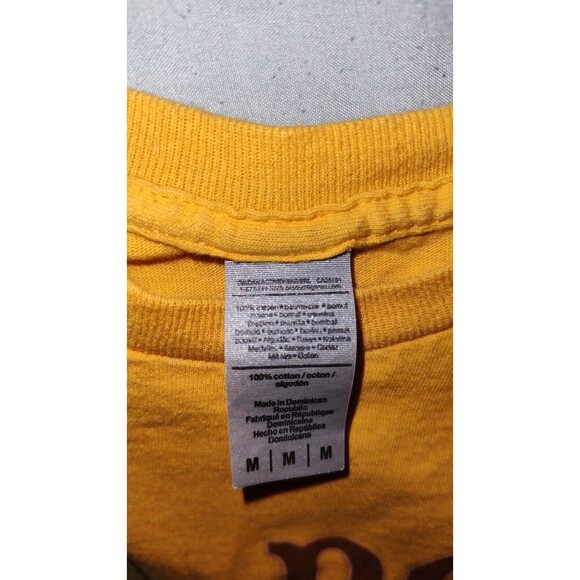 Star Wars Men's Boba Fett Bounty Hunter T-Shirt Size Medium Yellow Short Sleeve - Picture 4 of 6